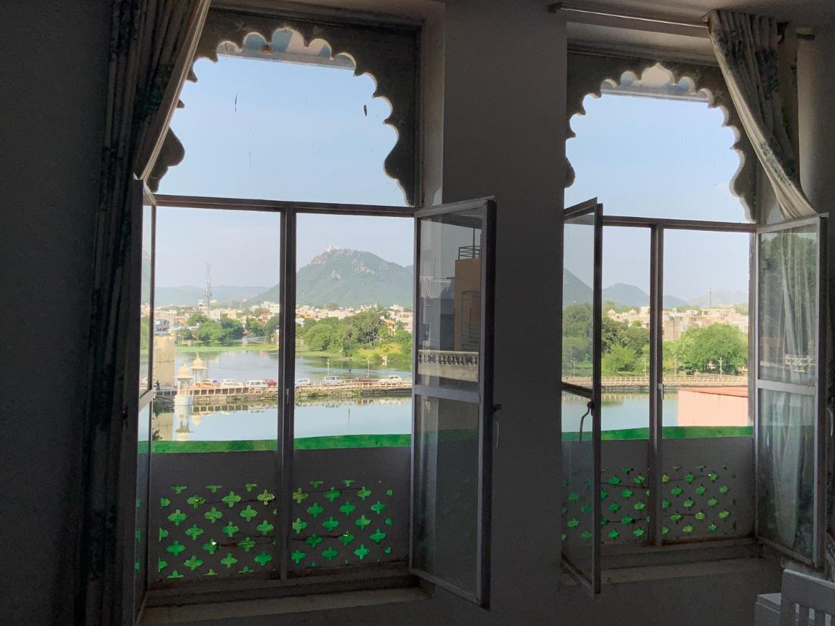 full view villa entire Udaipur Exteriör bild