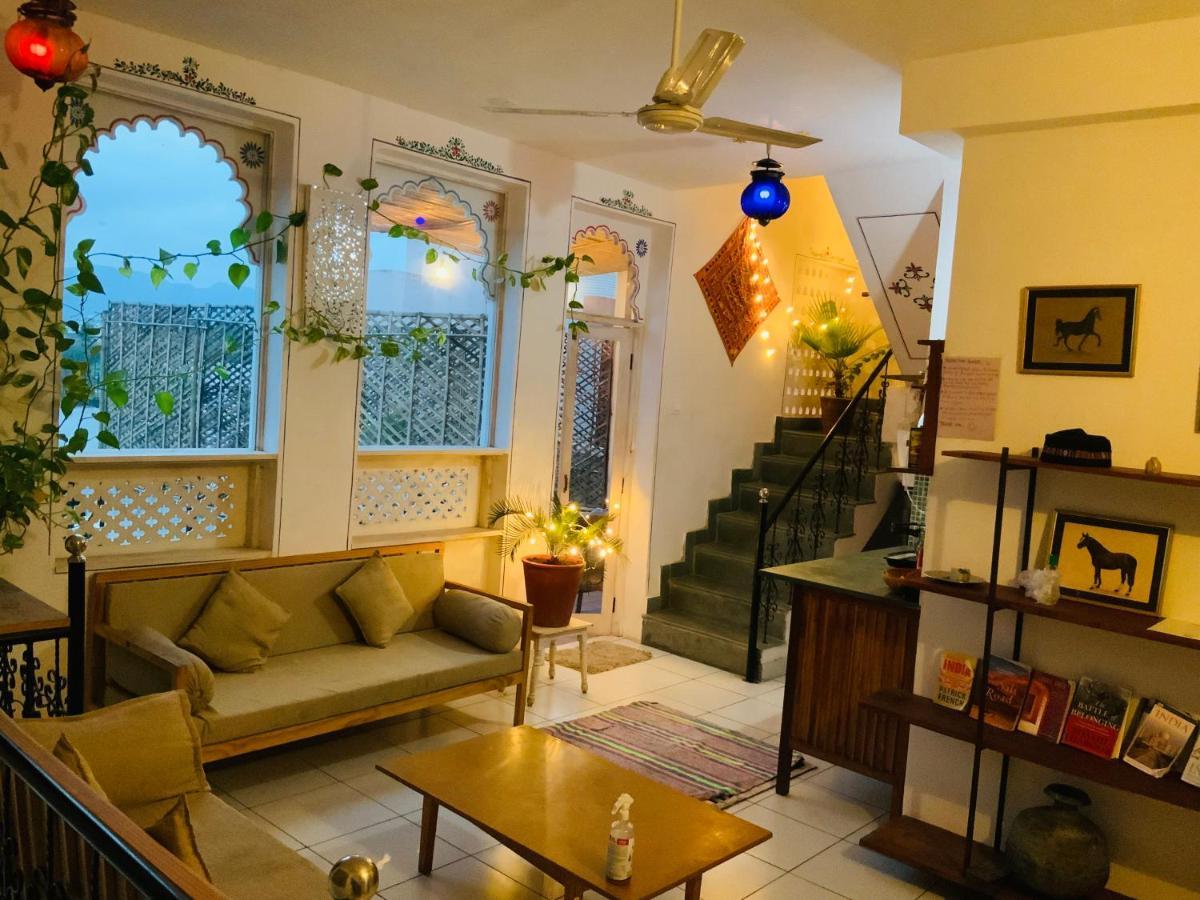 full view villa entire Udaipur Exteriör bild