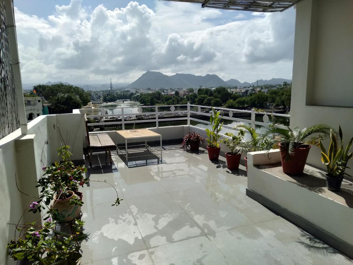 full view villa entire Udaipur Exteriör bild